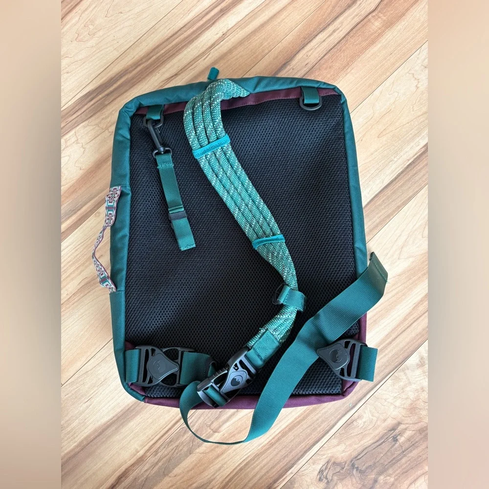 Kavu Rope Messenger Bag hemlock grove - Picture 2 of 3